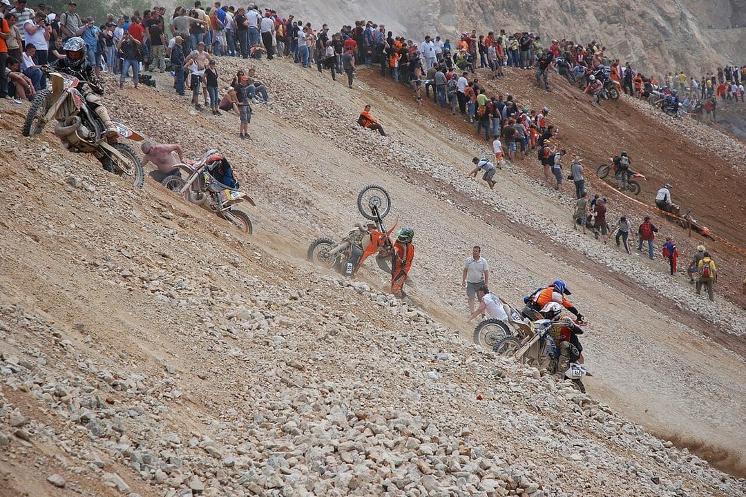 Hard Enduro in 2026: The Rock-Garden Technique and Gear Setup That Separate Finishers From Quitters at Red Bull Romaniacs