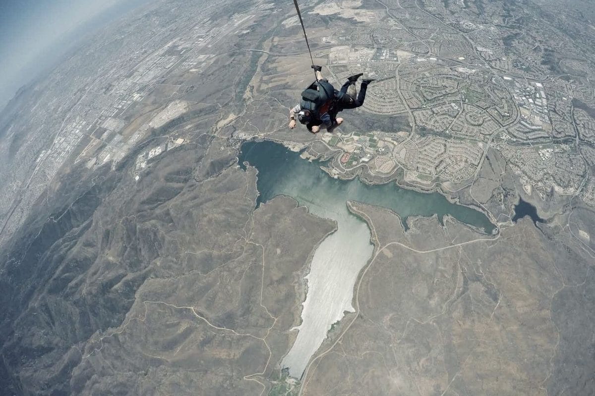 Skydiving in 2026: From Tandem Jump to USPA A License and the Gear Rules