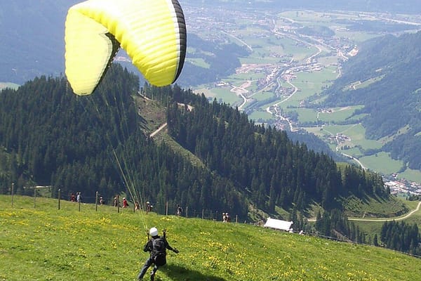 Speedflying in 2026: The Fastest Way Down a Mountain, and Why So Many Pilots Are Buying Wings They Aren't Ready For